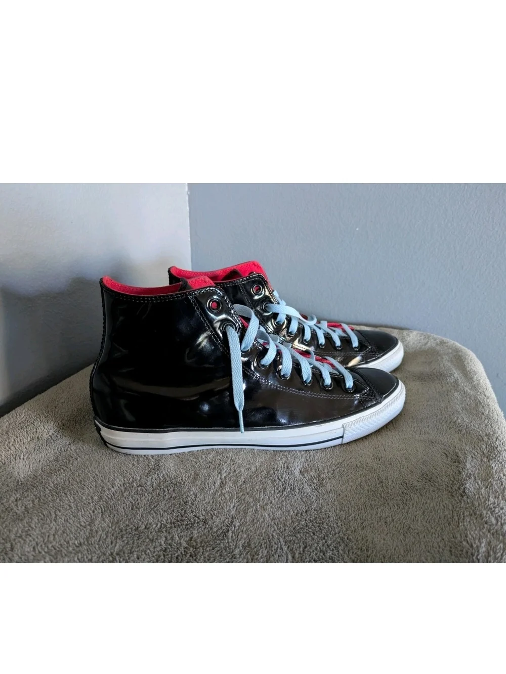 Converse All Star Patent Leather High Top Shoes Size 11.5 Men Chucks Clean!